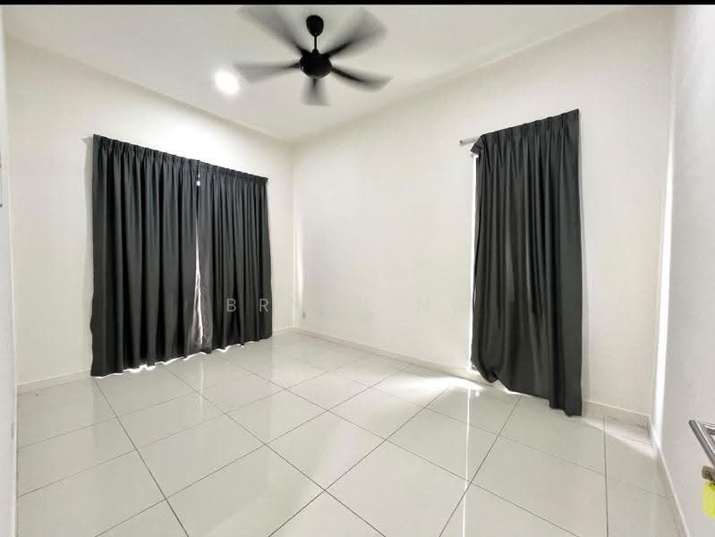 Rumah Berkembar untuk Dijual di Bandar Sungai Long (Selangor) - Bryan Ng - PropertyGuru.com.my