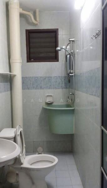 Kondominium untuk Disewa di Serina Bay - Jane Ang - Bathroom - PropertyGuru.com.my