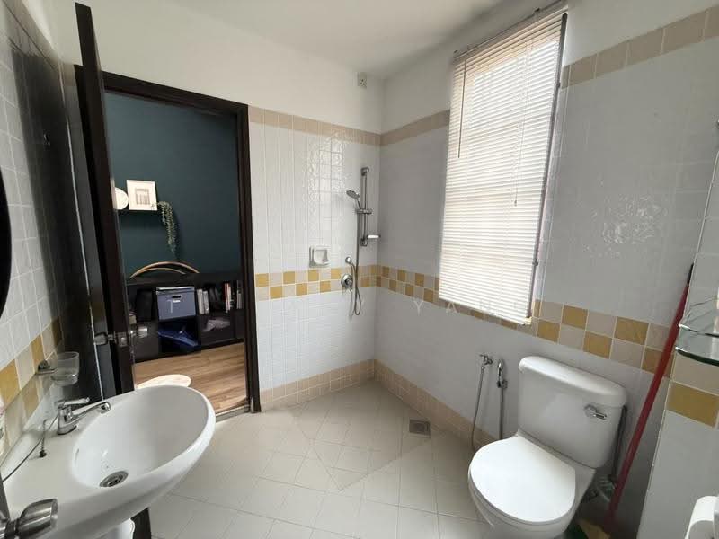 2.5-storey Terraced House for Sale in KL City Centre (Kuala Lumpur) - Tiffany Yang - Bilik Mandi - PropertyGuru.com.my