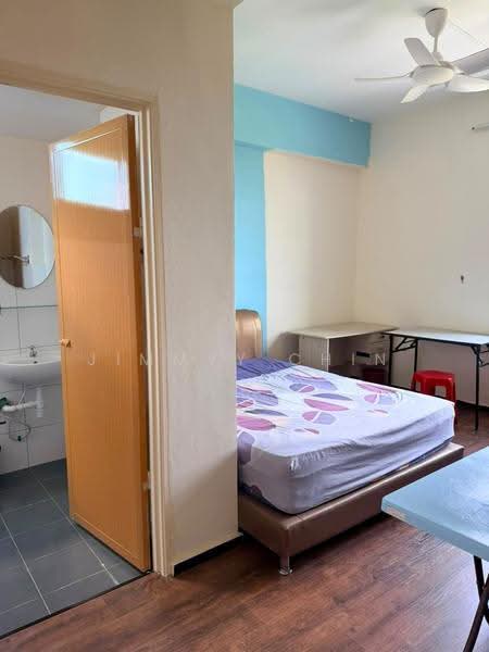 Condominium for Rent at Skyvilla Residences - Jimmyy Chin - Bedroom - PropertyGuru.com.my