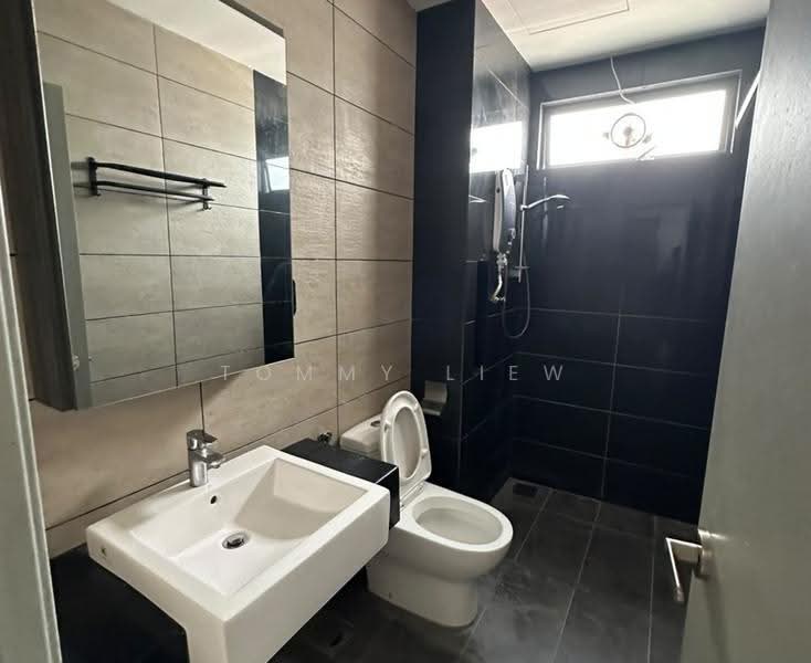 Condominium for Sale at Legend Heights - Tommy Liew - Bathroom - PropertyGuru.com.my