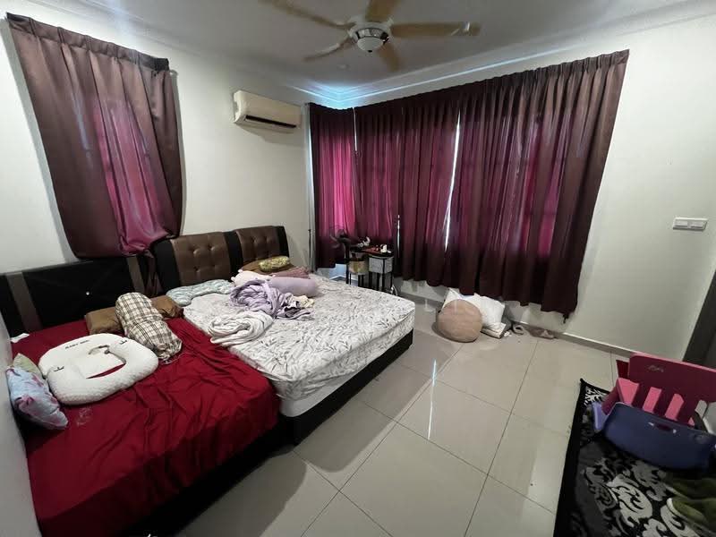 2-storey Terraced House for Sale in Bandar Kinrara Seksyen 1 (Bandar Kinrara) - George Lim - Bedroom - PropertyGuru.com.my