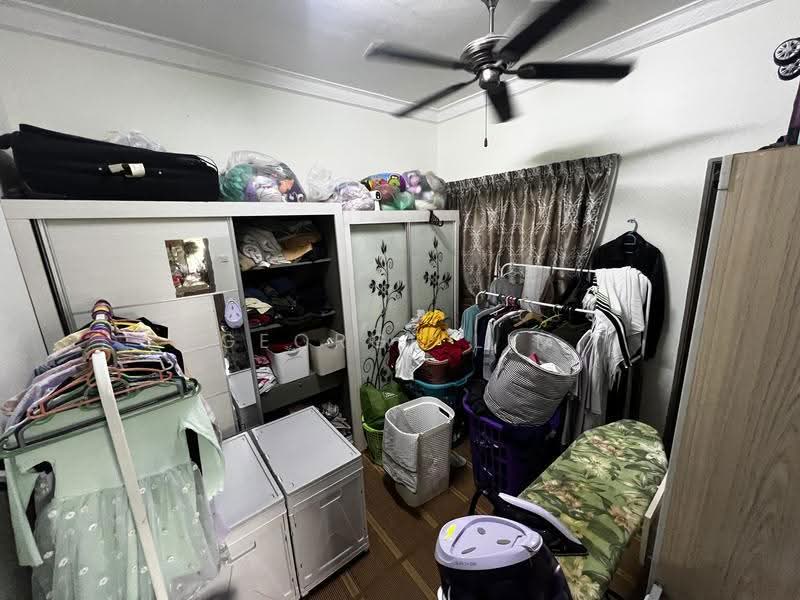 2-storey Terraced House for Sale in Bandar Kinrara Seksyen 1 (Bandar Kinrara) - George Lim - Bedroom - PropertyGuru.com.my