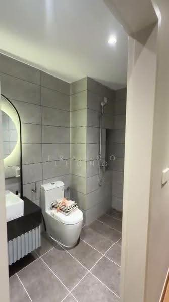 Kondominium untuk Dijual di Waringin Kwasa Damansara - Franco Leong - Bathroom - PropertyGuru.com.my