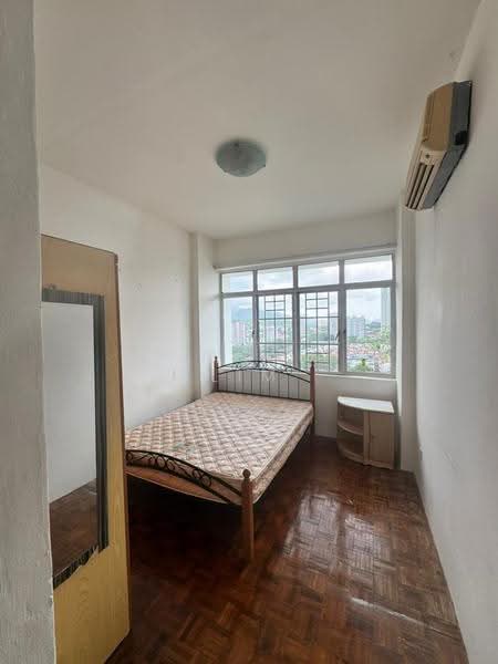Pangsapuri untuk Dijual di Desa Bistari - Stephanie Lim - Bedroom - PropertyGuru.com.my