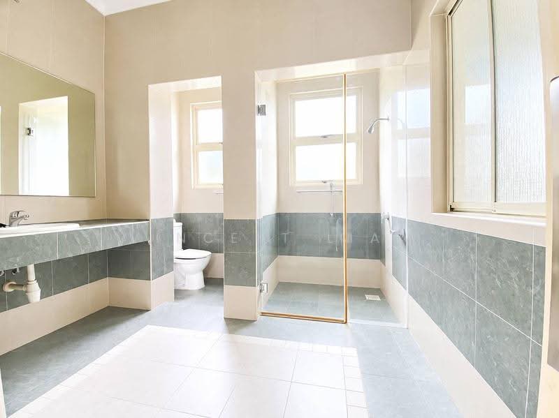 Bungalow House for Sale in Laman Ara (Petaling Jaya) - Vincent Liaw - Bathroom - PropertyGuru.com.my