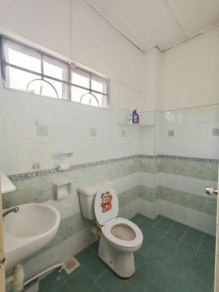 Rumah Teres 2-Tingkat untuk Disewa di Bayan Lepas (Penang) - Jason Ewe - Bathroom - PropertyGuru.com.my