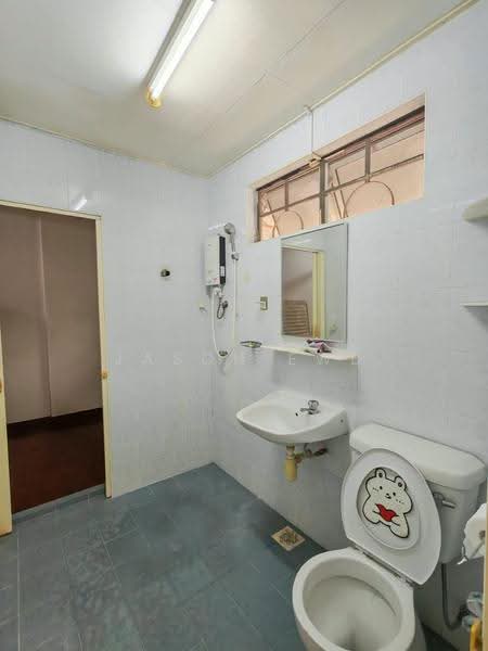 Rumah Teres 2-Tingkat untuk Disewa di Bayan Lepas (Penang) - Jason Ewe - Bathroom - PropertyGuru.com.my