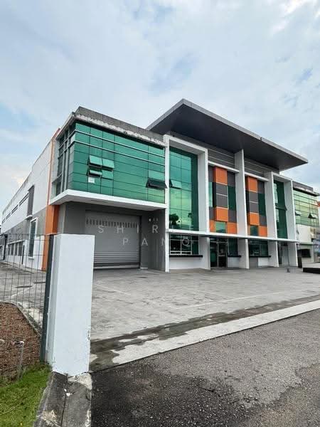 Semi-D Factory for Rent in Taman Desa Cemerlang (Ulu Tiram) - Shirley Pang - Exterior - PropertyGuru.com.my