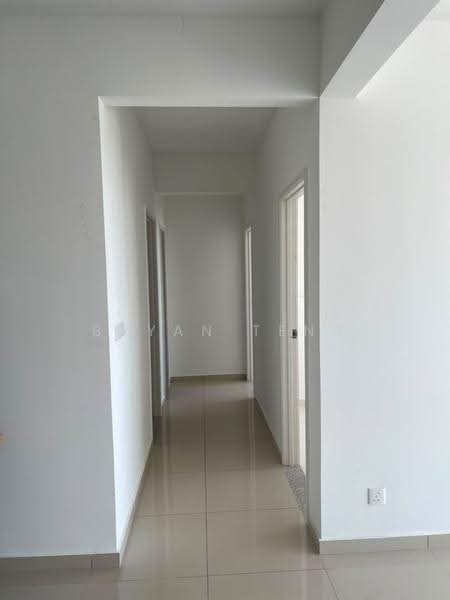 Kondominium untuk Dijual di i-Santorini - Bryan Teng - Corridor - PropertyGuru.com.my