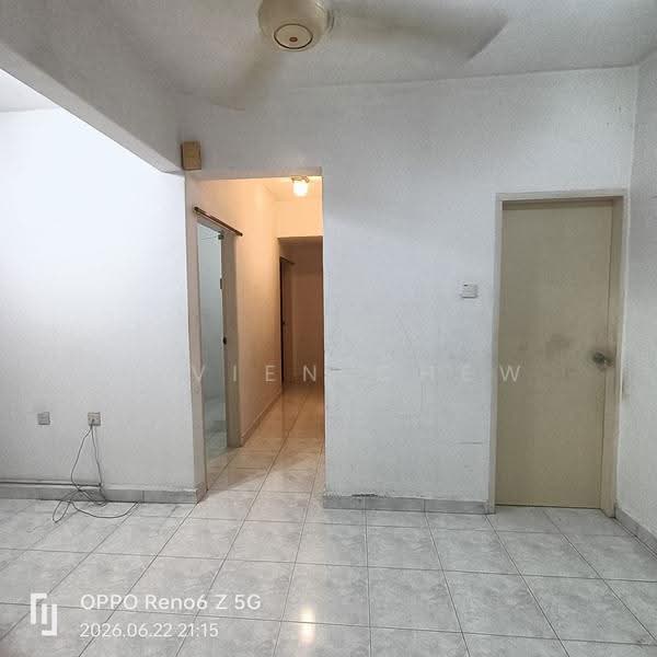 Condominium for Sale at Tiara View - Vivien Chew - Corridor - PropertyGuru.com.my