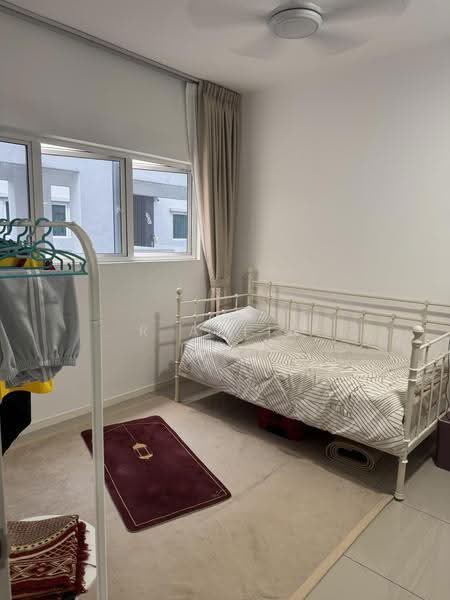 Apartment for Sale at Nadayu 801 - R Azlin - Bedroom - PropertyGuru.com.my