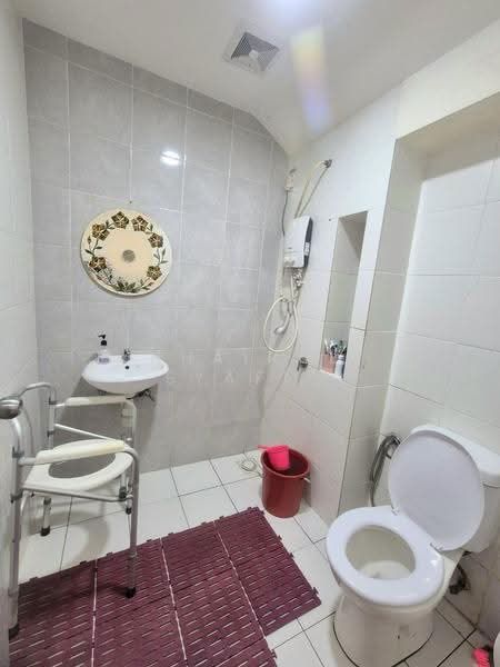 Rumah Teres 2-Tingkat untuk Dijual di Eco Grandeur (Puncak Alam) - Khairul Syafiq - Bathroom - PropertyGuru.com.my