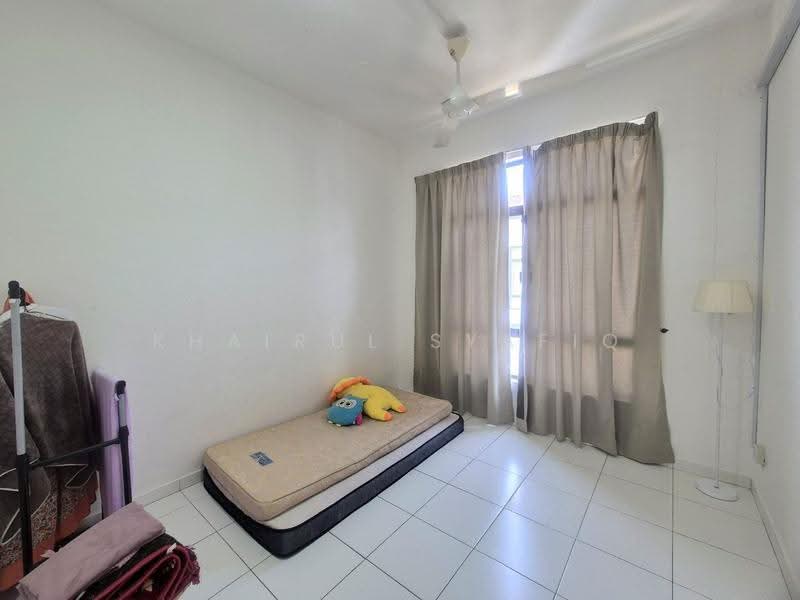 Rumah Teres 2-Tingkat untuk Dijual di Eco Grandeur (Puncak Alam) - Khairul Syafiq - Bedroom - PropertyGuru.com.my