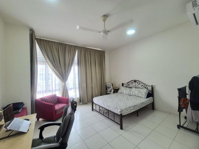 Rumah Teres 2-Tingkat untuk Dijual di Eco Grandeur (Puncak Alam) - Khairul Syafiq - Bedroom - PropertyGuru.com.my