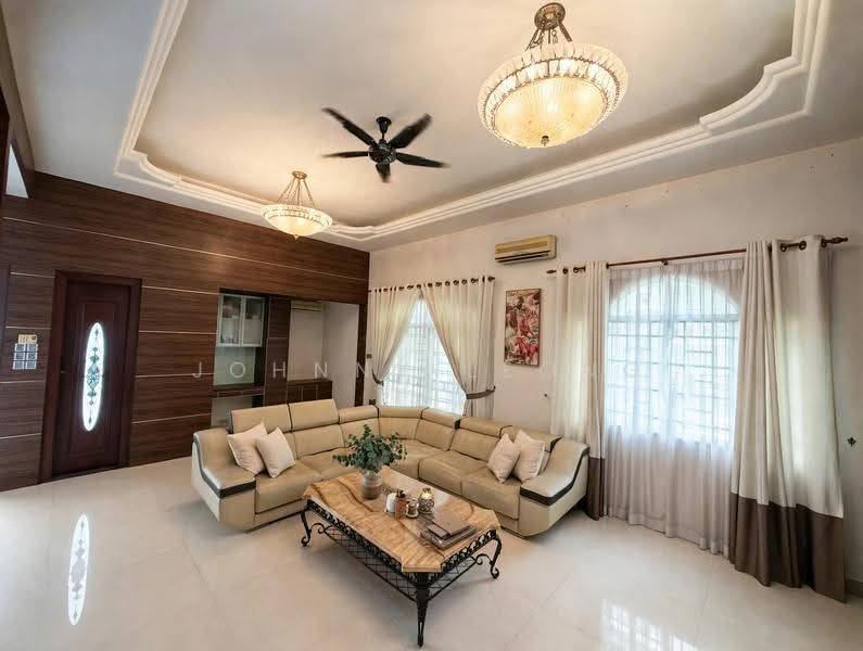 Semi-Detached House for Sale in Bandar Tun Hussein Onn (Cheras) - Johnny Leong - Living Room - PropertyGuru.com.my