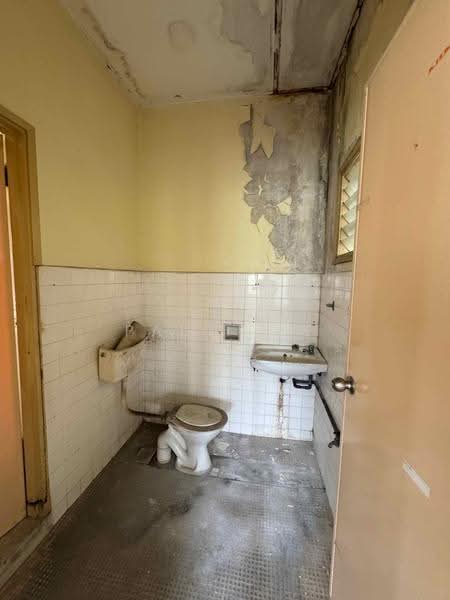 Rumah Teres 1-Tingkat untuk Dijual di SS14 (Subang Jaya) - Paul Lee - Bathroom - PropertyGuru.com.my