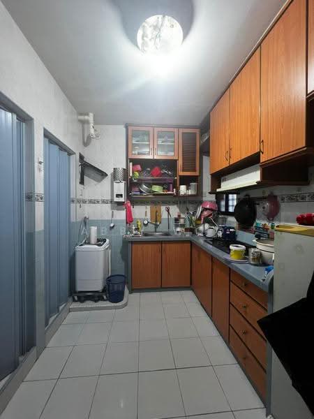 Pangsapuri untuk Disewa di Krystal Heights - Abby Woo - Kitchen - PropertyGuru.com.my