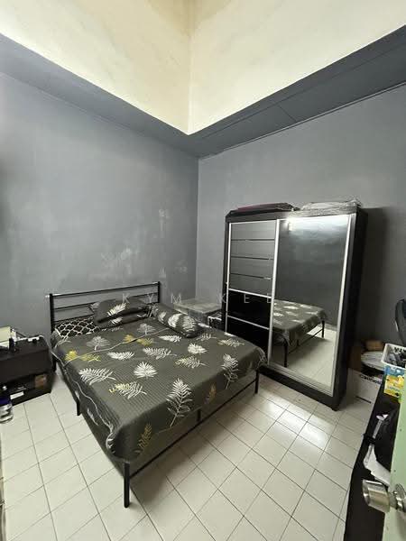 Rumah Teres 1-Tingkat untuk Dijual di Taman Anggerik (Tampoi) - Kym Kee - Bedroom - PropertyGuru.com.my