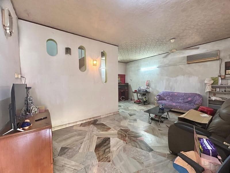 Rumah Teres 2-Tingkat untuk Dijual di Taman Pengkalan Barat (Ipoh) - Kelvin Chong - Living Room - PropertyGuru.com.my