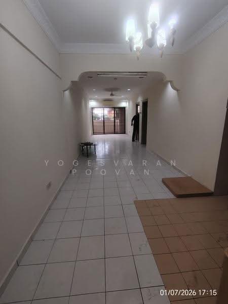 Pangsapuri untuk Disewa di Prima Bayu Apartment - Yogesvaran Poovan - Corridor - PropertyGuru.com.my