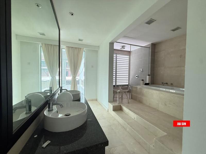 Semi-Detached House for Rent in Batu Ferringhi (Penang) - Jiasin Yap - Bathroom - PropertyGuru.com.my