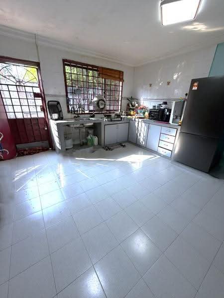 1-storey Terraced House for Sale in Taman Puteri Wangsa (Ulu Tiram) - Karl Lim - Kitchen - PropertyGuru.com.my