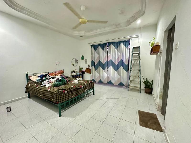 2-storey Terraced House for Sale in Taman Muhibbah (Kulai) - ALHAFIZ AZIS - Bedroom - PropertyGuru.com.my