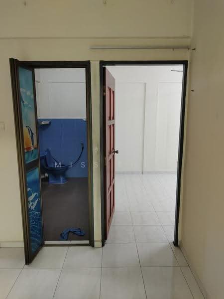 Residential Land for Rent in Johor Bahru (Johor) - Miss Shee - Bathroom - PropertyGuru.com.my