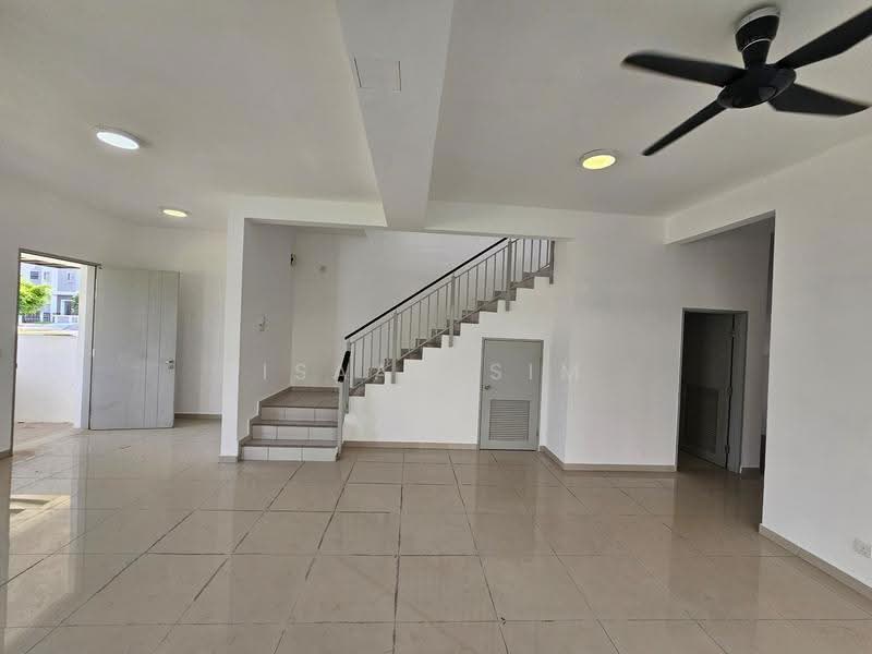 Cluster House for Sale in Setia Ecohill (Semenyih) - Isaac Sim - Living Room - PropertyGuru.com.my