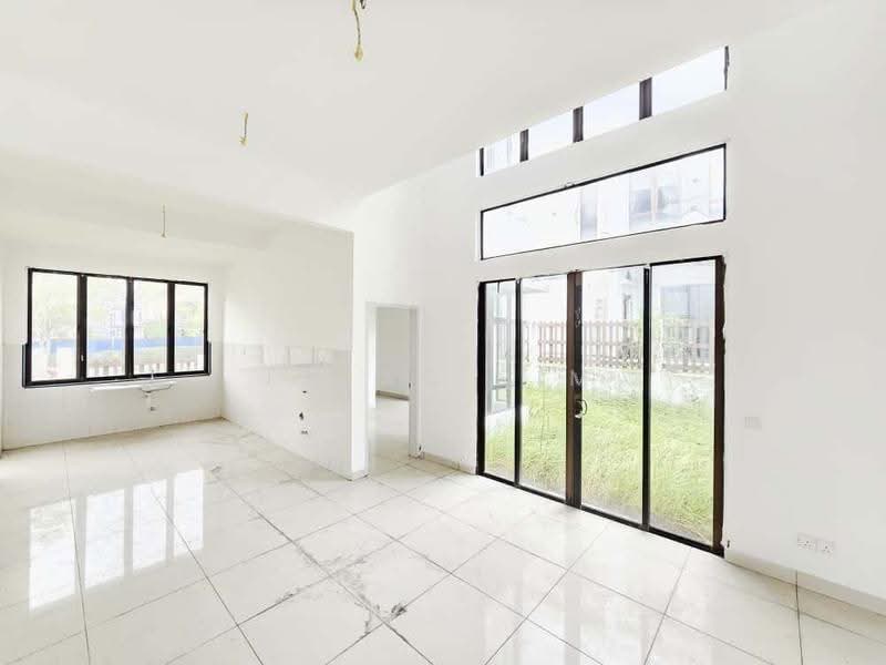 Semi-Detached House for Sale in Setia Ecohill (Semenyih) - Isaac Sim - Living Room - PropertyGuru.com.my
