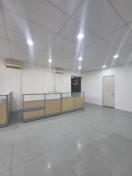 Shop for Rent in Taman Kajang Utama (Kajang) - Kylie Chen - Interior - PropertyGuru.com.my