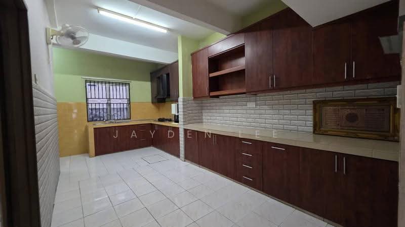 2-storey Terraced House for Sale in Bandar Mahkota Cheras (Cheras) - Jayden Lee - Kitchen - PropertyGuru.com.my