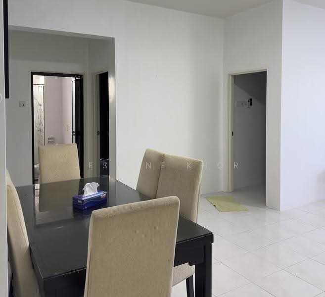 Condominium for Rent at Bayswater Resort Condominium - Jesmine Khor - Dining Room - PropertyGuru.com.my
