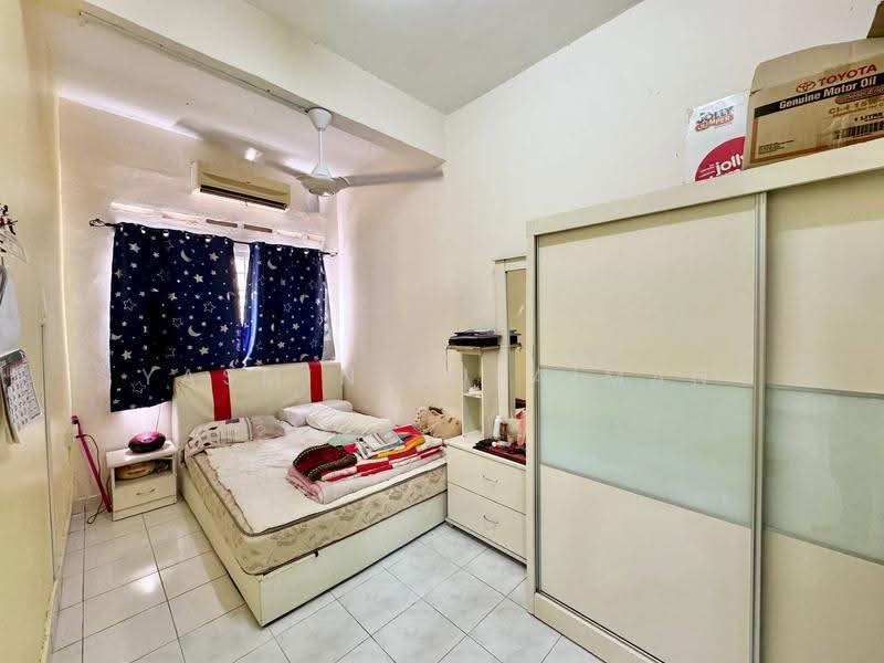 2-storey Terraced House for Sale in Bukit Jelutong (Shah Alam) - Yasmin Sulaiman - Bedroom - PropertyGuru.com.my