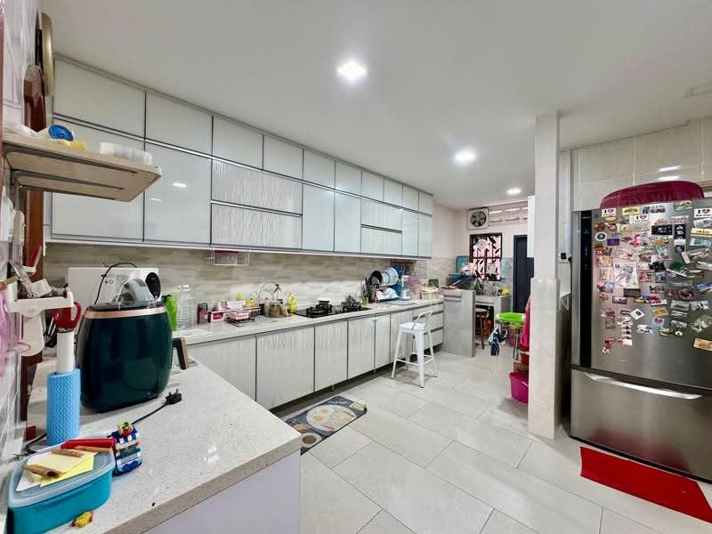 2-storey Terraced House for Sale in Bukit Jelutong (Shah Alam) - Yasmin Sulaiman - Kitchen - PropertyGuru.com.my