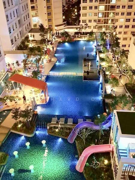 Kondominium untuk Disewa di Solaria Residences - Richard Oo - Pool - PropertyGuru.com.my