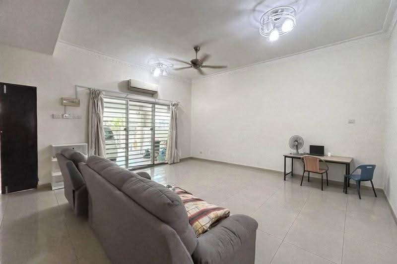 Rumah Teres 2-Tingkat untuk Dijual di Ipoh (Perak) - Kelvin Chong - Living Room - PropertyGuru.com.my