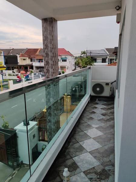 2-storey Terraced House for Sale in Taman Daya (Kepong) - KAREN SIA - Balcony - PropertyGuru.com.my