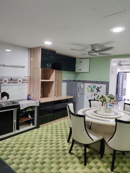2-storey Terraced House for Sale in Taman Daya (Kepong) - KAREN SIA - Kitchen - PropertyGuru.com.my