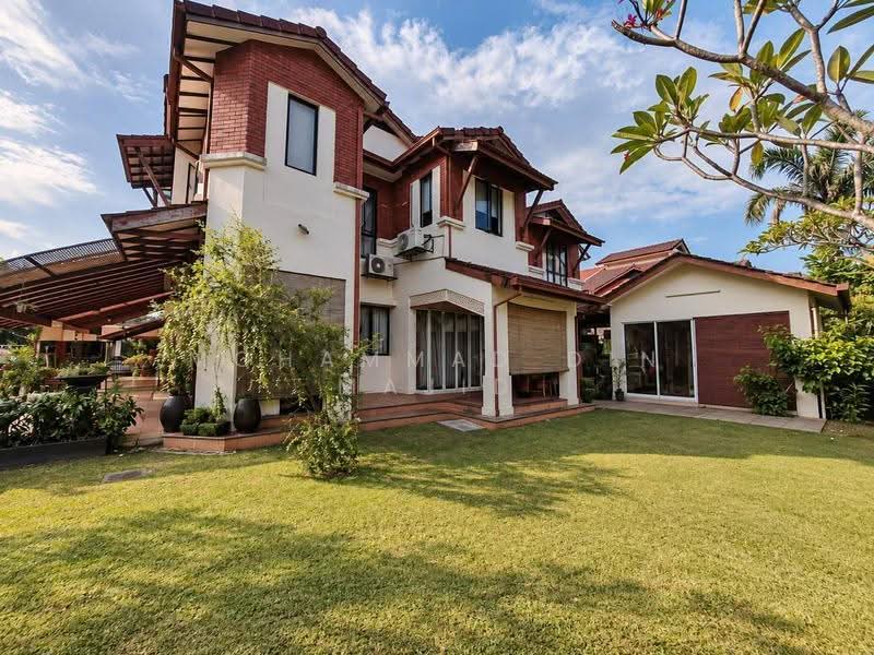 2-storey Terraced House for Sale in Bukit Jelutong (Shah Alam) - Mohammad Din Majid - Exterior - PropertyGuru.com.my