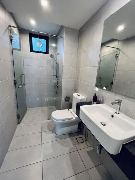 Kondominium untuk Disewa di Waterside Residence - Panya Rith - Bathroom - PropertyGuru.com.my