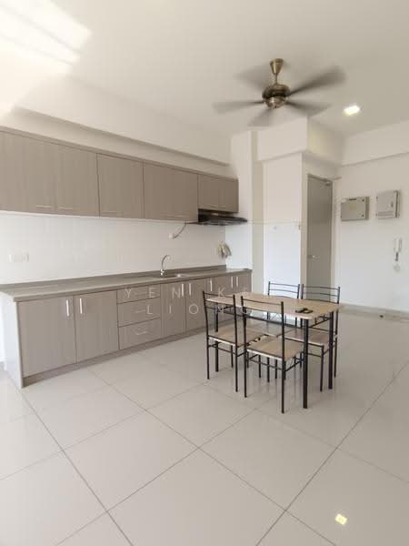 Kediaman Servis untuk Dijual di The Wharf Residence - YEN KEE LIONG - Kitchen - PropertyGuru.com.my