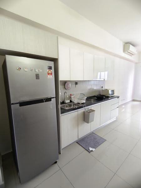 Service Residence for Sale at The Wharf Residence - YEN KEE LIONG - Kitchen - PropertyGuru.com.my