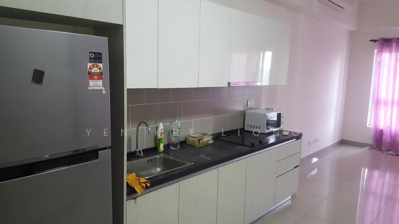 Service Residence for Sale at The Wharf Residence - YEN KEE LIONG - Kitchen - PropertyGuru.com.my