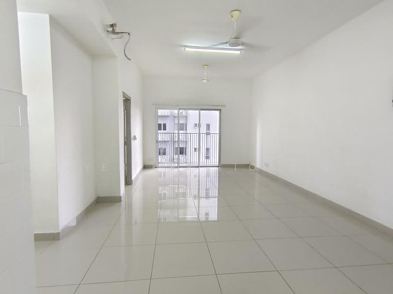 Kondominium untuk Dijual di The Wharf Residence - YEN KEE LIONG - Living Room - PropertyGuru.com.my