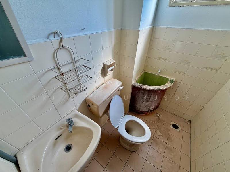 Pangsapuri untuk Dijual di Ixora Apartments - Sri Rohayu Yusof - PropertyGuru.com.my