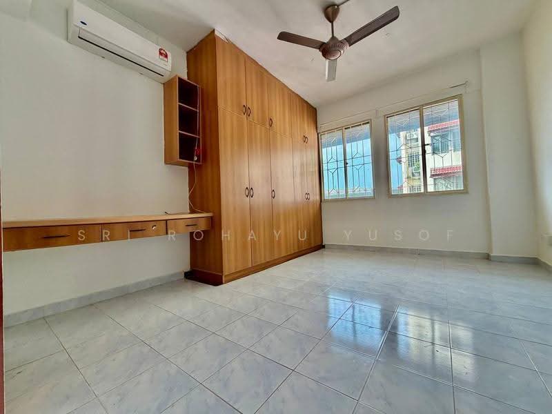 Pangsapuri untuk Dijual di Ixora Apartments - Sri Rohayu Yusof - PropertyGuru.com.my