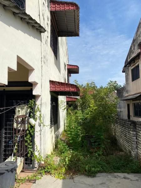 Rumah Teres 2-Tingkat untuk Dijual di Taman Bertuah (Ipoh) - Fatin . - Exterior - PropertyGuru.com.my