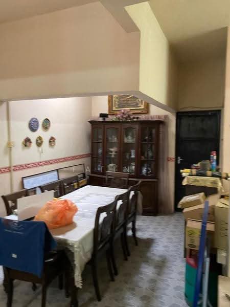 Rumah Teres 2-Tingkat untuk Dijual di Taman Bertuah (Ipoh) - Fatin . - Dining Room - PropertyGuru.com.my